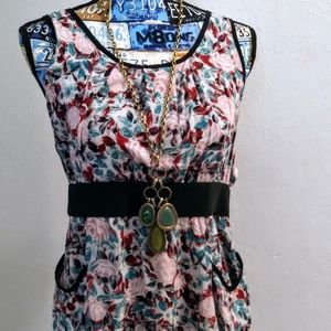 Twenty one- flower print top